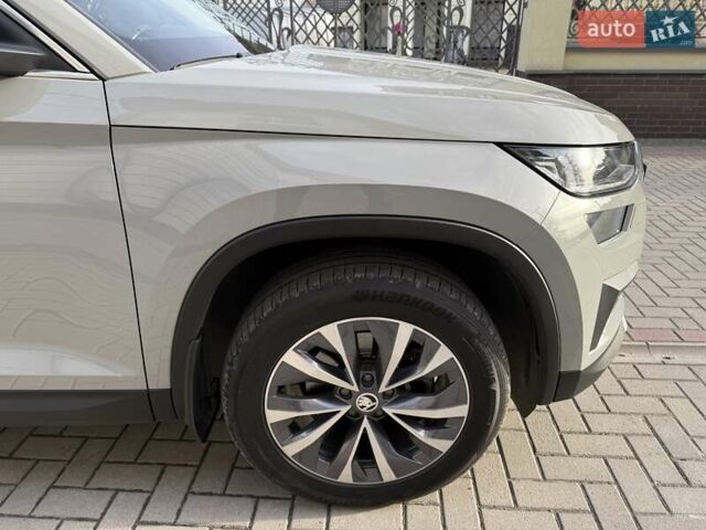 Серый Шкода Kodiaq, объемом двигателя 2 л и пробегом 107 тыс. км за 34600 $, фото 47 на Automoto.ua