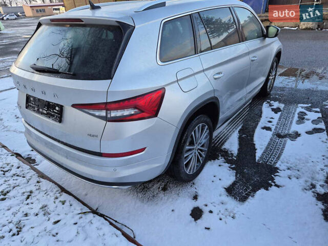 Шкода Kodiaq 2021 в Львове на Automoto.ua Серый Шкода Kodiaq, объемом двигателя 1.97 л и пробегом 103 тыс. км за 38777 $, фото 3 на Automoto.ua