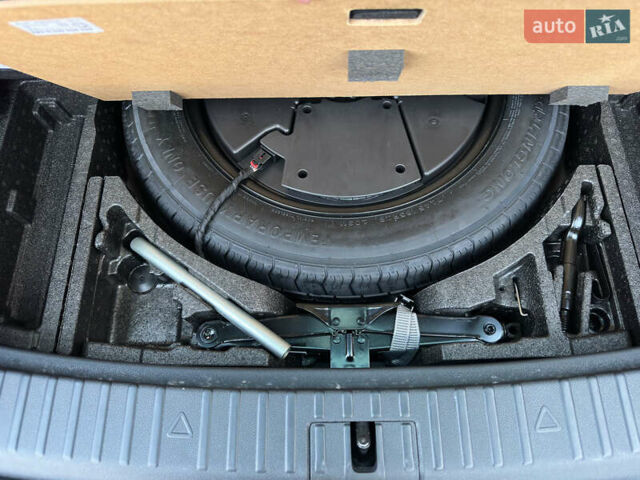 Серый Шкода Kodiaq, объемом двигателя 2 л и пробегом 181 тыс. км за 35399 $, фото 83 на Automoto.ua