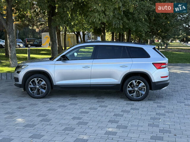 Серый Шкода Kodiaq, объемом двигателя 1.98 л и пробегом 121 тыс. км за 31000 $, фото 16 на Automoto.ua