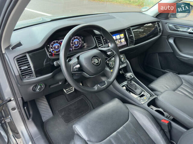 Серый Шкода Kodiaq, объемом двигателя 2 л и пробегом 181 тыс. км за 35399 $, фото 68 на Automoto.ua