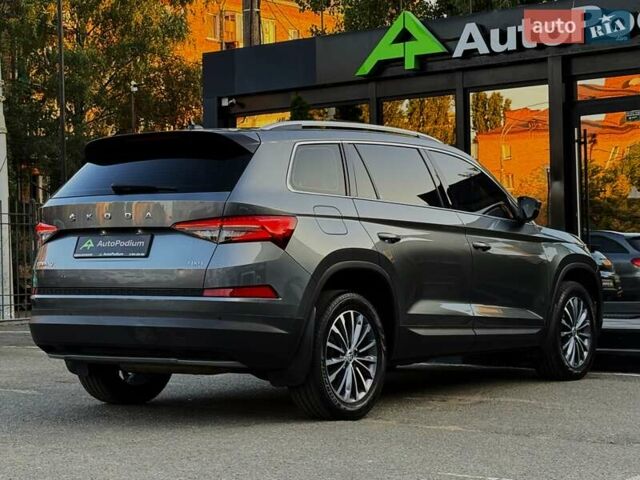 Серый Шкода Kodiaq, объемом двигателя 1.98 л и пробегом 36 тыс. км за 33699 $, фото 18 на Automoto.ua