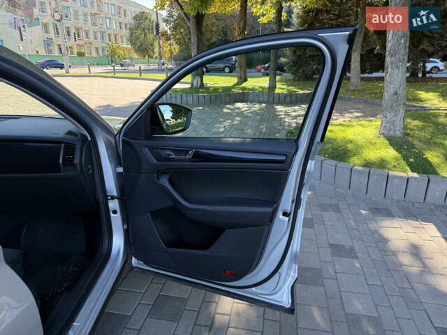 Серый Шкода Kodiaq, объемом двигателя 1.98 л и пробегом 121 тыс. км за 31000 $, фото 25 на Automoto.ua
