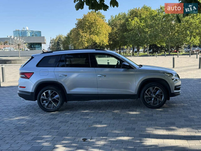 Серый Шкода Kodiaq, объемом двигателя 1.98 л и пробегом 121 тыс. км за 31000 $, фото 6 на Automoto.ua