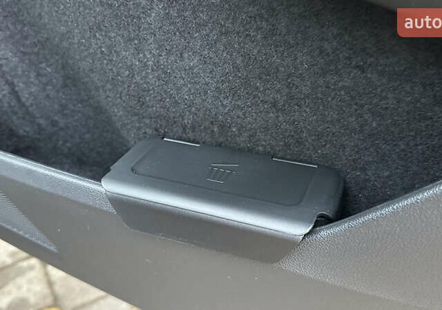 Серый Шкода Kodiaq, объемом двигателя 1.97 л и пробегом 141 тыс. км за 29999 $, фото 78 на Automoto.ua