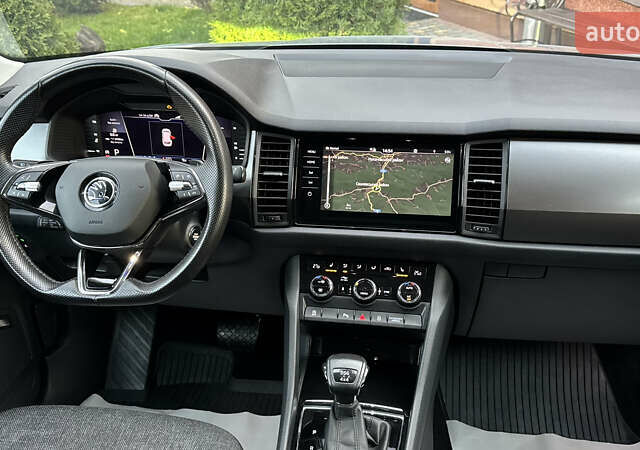 Серый Шкода Kodiaq, объемом двигателя 1.97 л и пробегом 141 тыс. км за 29999 $, фото 82 на Automoto.ua