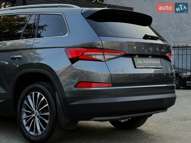 Серый Шкода Kodiaq, объемом двигателя 1.98 л и пробегом 36 тыс. км за 32999 $, фото 21 на Automoto.ua