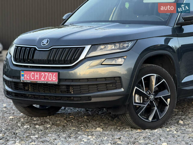 Сірий Шкода Kodiaq, об'ємом двигуна 2 л та пробігом 174 тис. км за 31999 $, фото 2 на Automoto.ua