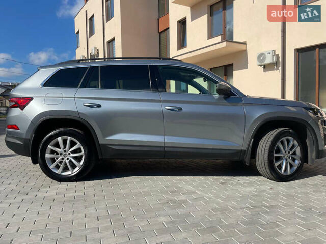 Серый Шкода Kodiaq, объемом двигателя 1.97 л и пробегом 96 тыс. км за 32800 $, фото 3 на Automoto.ua
