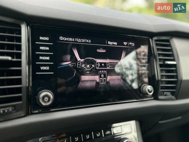 Серый Шкода Kodiaq, объемом двигателя 2 л и пробегом 181 тыс. км за 31500 $, фото 17 на Automoto.ua