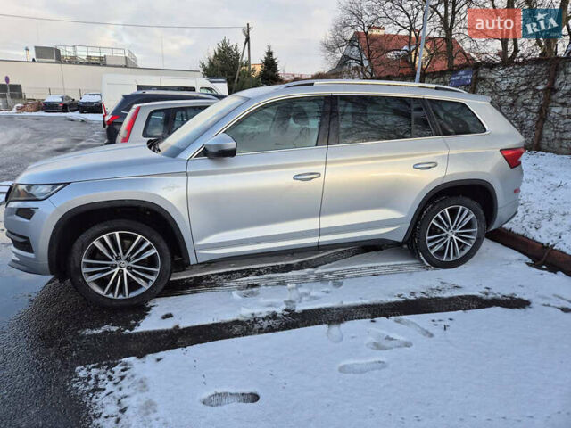 Шкода Kodiaq 2021 в Львове на Automoto.ua Серый Шкода Kodiaq, объемом двигателя 1.97 л и пробегом 103 тыс. км за 38777 $, фото 5 на Automoto.ua