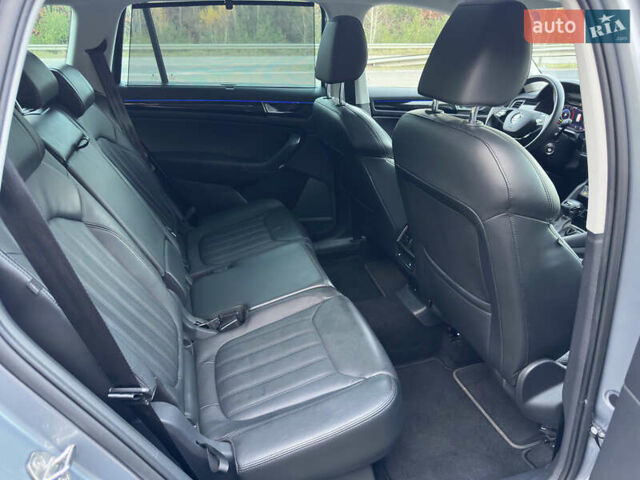 Серый Шкода Kodiaq, объемом двигателя 2 л и пробегом 181 тыс. км за 35399 $, фото 89 на Automoto.ua