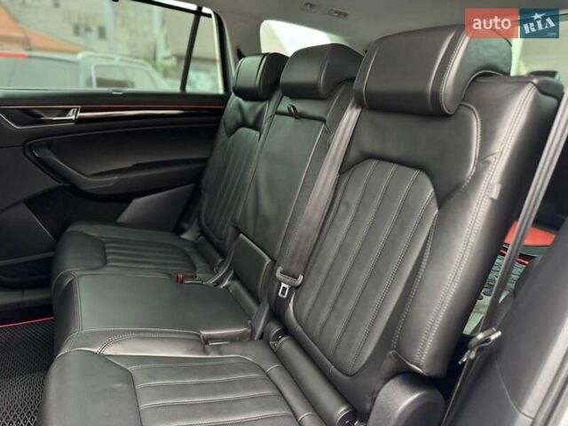 Серый Шкода Kodiaq, объемом двигателя 1.97 л и пробегом 177 тыс. км за 35999 $, фото 39 на Automoto.ua