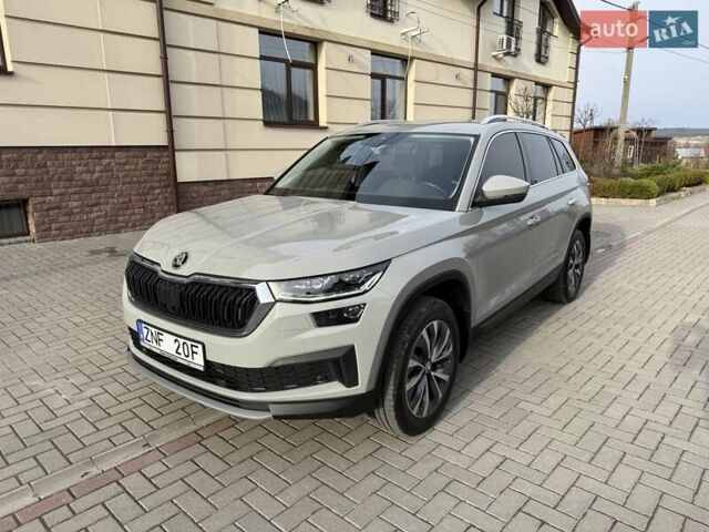 Серый Шкода Kodiaq, объемом двигателя 2 л и пробегом 107 тыс. км за 34600 $, фото 7 на Automoto.ua