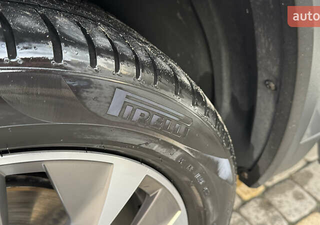 Серый Шкода Kodiaq, объемом двигателя 1.97 л и пробегом 141 тыс. км за 29999 $, фото 144 на Automoto.ua