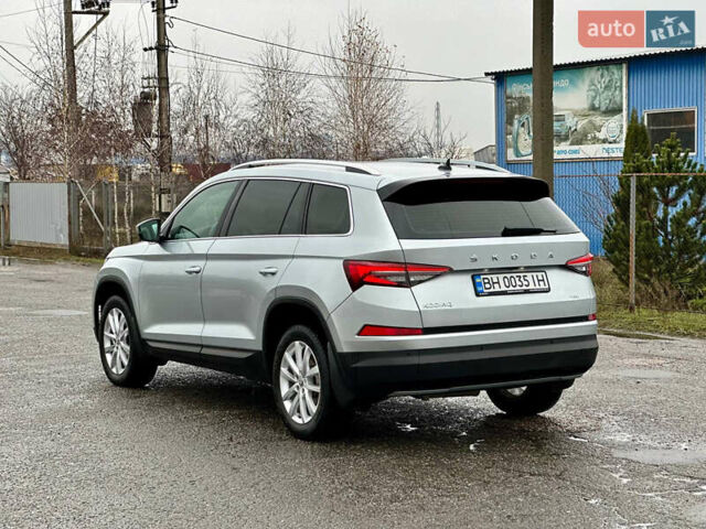 Серый Шкода Kodiaq, объемом двигателя 1.97 л и пробегом 77 тыс. км за 29999 $, фото 6 на Automoto.ua
