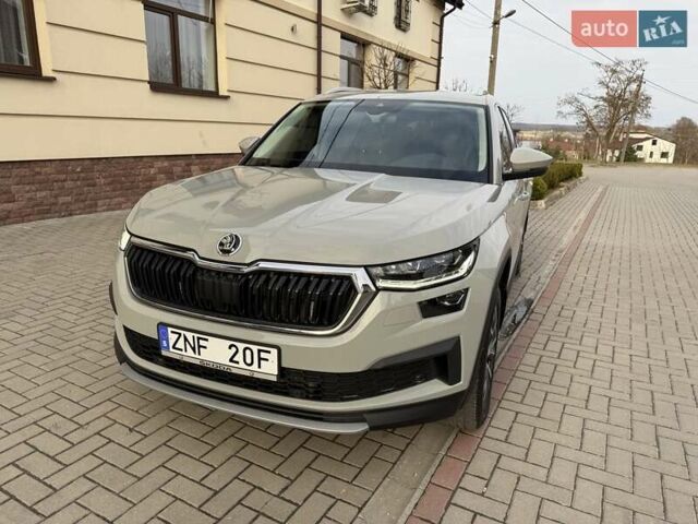 Серый Шкода Kodiaq, объемом двигателя 2 л и пробегом 107 тыс. км за 34600 $, фото 2 на Automoto.ua