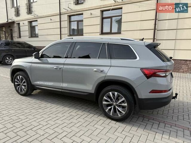 Серый Шкода Kodiaq, объемом двигателя 2 л и пробегом 107 тыс. км за 34600 $, фото 11 на Automoto.ua