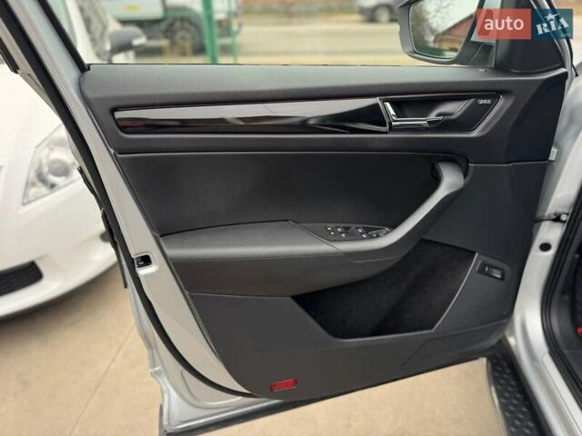 Серый Шкода Kodiaq, объемом двигателя 1.97 л и пробегом 177 тыс. км за 35999 $, фото 35 на Automoto.ua