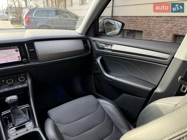 Серый Шкода Kodiaq, объемом двигателя 2 л и пробегом 107 тыс. км за 34600 $, фото 71 на Automoto.ua