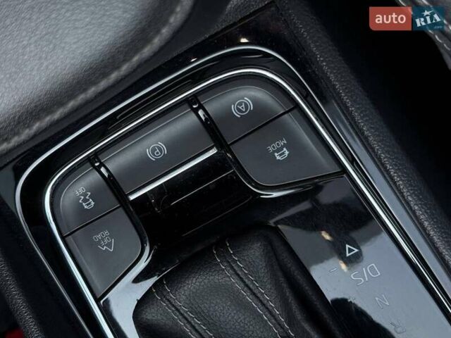Сірий Шкода Kodiaq, об'ємом двигуна 1.98 л та пробігом 92 тис. км за 35300 $, фото 39 на Automoto.ua