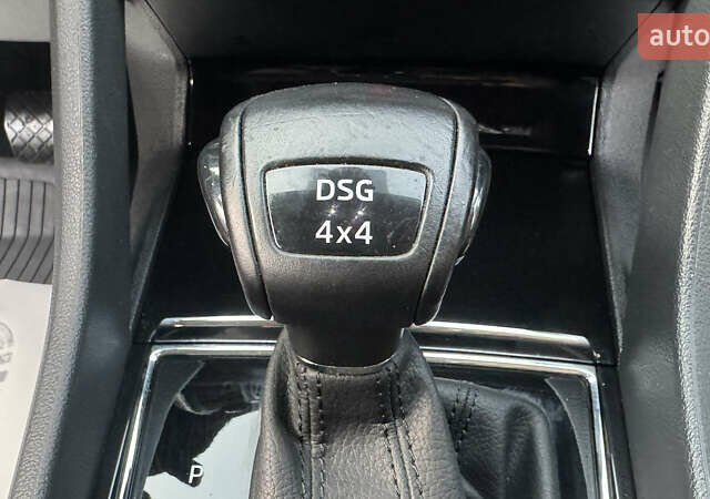 Серый Шкода Kodiaq, объемом двигателя 1.97 л и пробегом 141 тыс. км за 29999 $, фото 154 на Automoto.ua