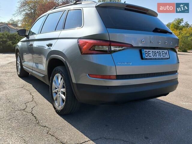 Серый Шкода Kodiaq, объемом двигателя 1.98 л и пробегом 112 тыс. км за 30787 $, фото 4 на Automoto.ua