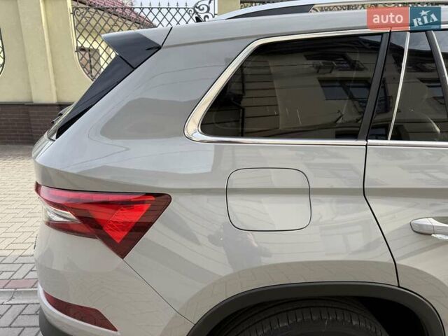 Серый Шкода Kodiaq, объемом двигателя 2 л и пробегом 107 тыс. км за 34600 $, фото 44 на Automoto.ua