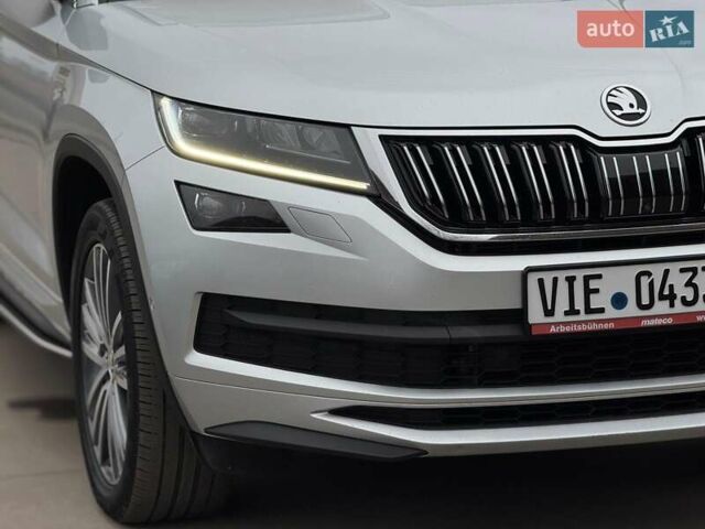 Серый Шкода Kodiaq, объемом двигателя 1.97 л и пробегом 177 тыс. км за 35999 $, фото 7 на Automoto.ua