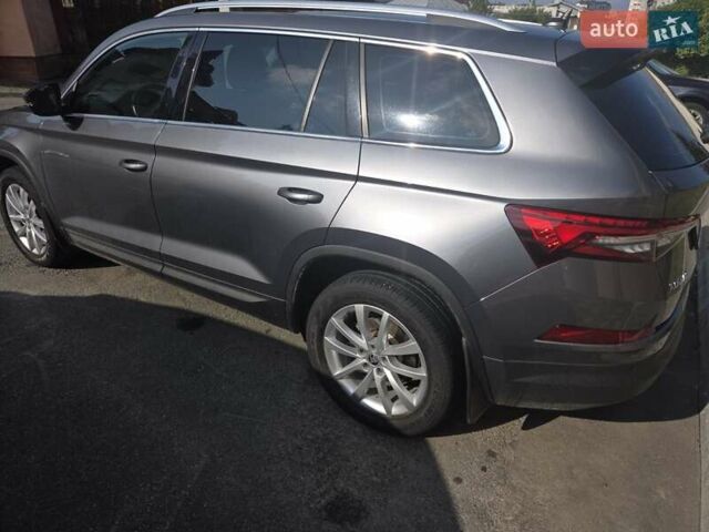 Сірий Шкода Kodiaq, об'ємом двигуна 1.97 л та пробігом 41 тис. км за 38000 $, фото 1 на Automoto.ua
