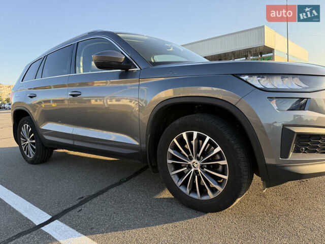 Сірий Шкода Kodiaq, об'ємом двигуна 1.98 л та пробігом 36 тис. км за 36300 $, фото 2 на Automoto.ua
