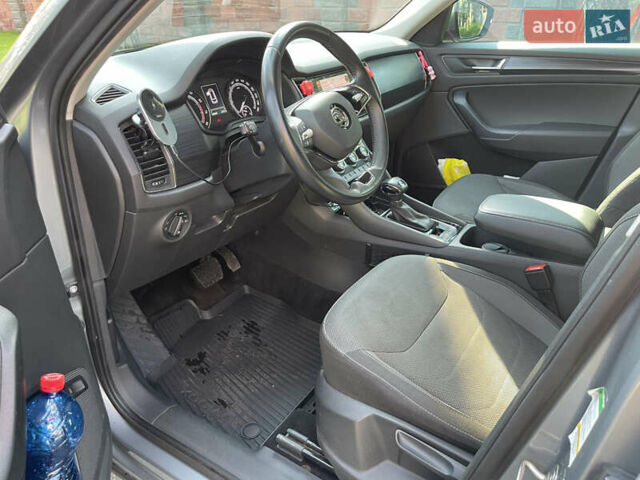 Сірий Шкода Kodiaq, об'ємом двигуна 1.98 л та пробігом 197 тис. км за 25950 $, фото 5 на Automoto.ua