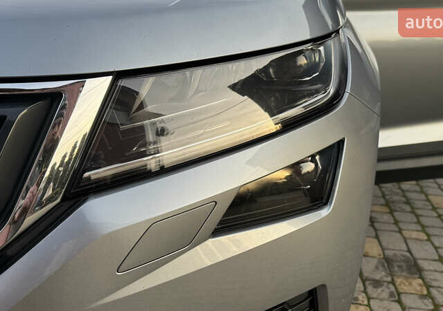 Серый Шкода Kodiaq, объемом двигателя 1.97 л и пробегом 141 тыс. км за 29999 $, фото 149 на Automoto.ua