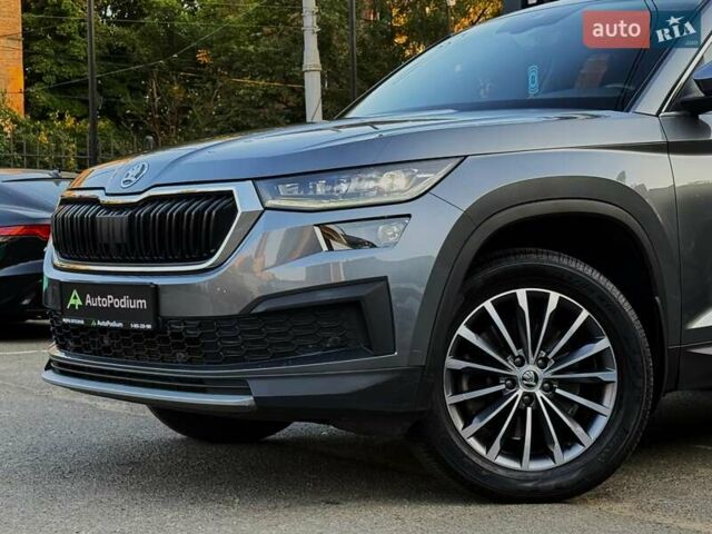 Серый Шкода Kodiaq, объемом двигателя 1.98 л и пробегом 36 тыс. км за 32999 $, фото 6 на Automoto.ua