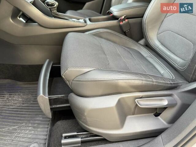 Серый Шкода Kodiaq, объемом двигателя 2 л и пробегом 107 тыс. км за 34600 $, фото 102 на Automoto.ua