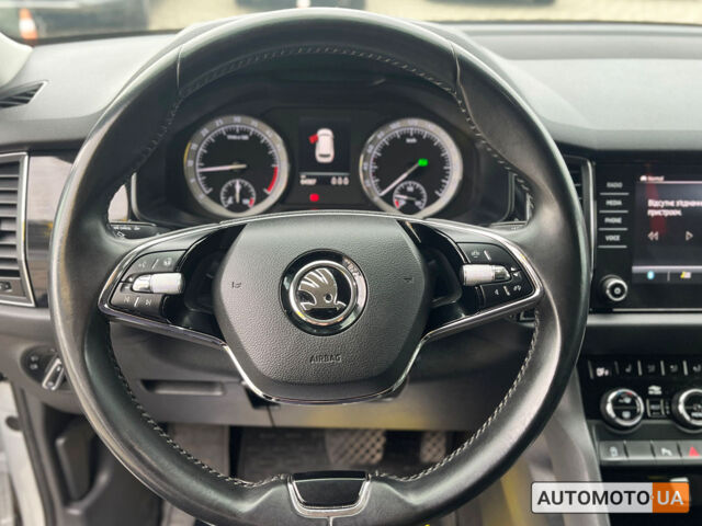 Серый Шкода Kodiaq, объемом двигателя 2 л и пробегом 64 тыс. км за 35990 $, фото 14 на Automoto.ua