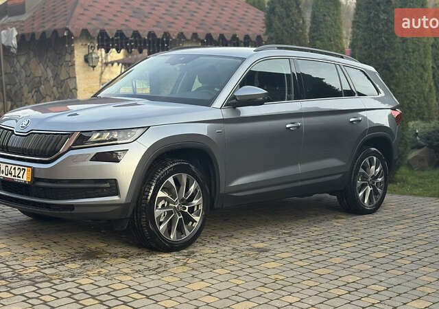 Серый Шкода Kodiaq, объемом двигателя 1.97 л и пробегом 141 тыс. км за 29999 $, фото 14 на Automoto.ua