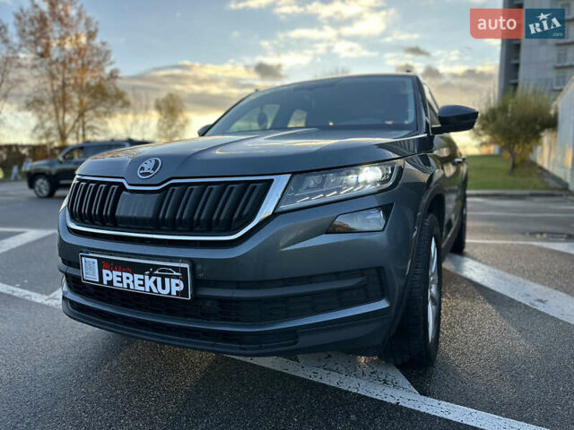 Сірий Шкода Kodiaq, об'ємом двигуна 1.97 л та пробігом 248 тис. км за 27499 $, фото 6 на Automoto.ua
