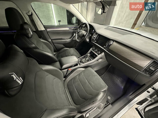 Серый Шкода Kodiaq, объемом двигателя 1.97 л и пробегом 189 тыс. км за 31000 $, фото 30 на Automoto.ua