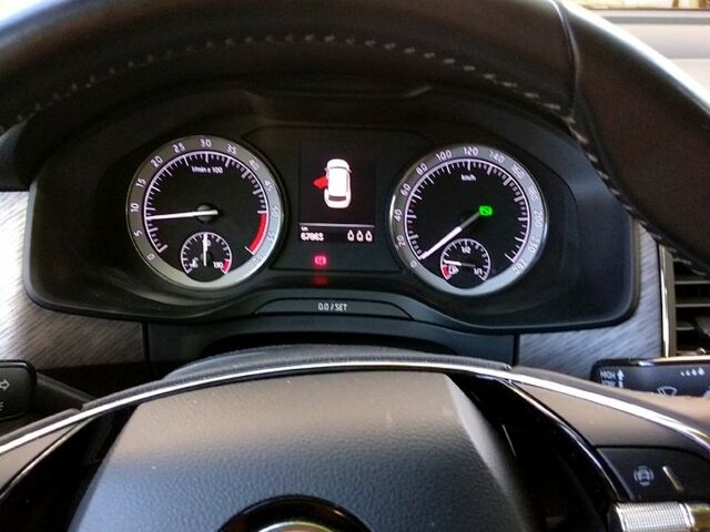 Сірий Шкода Kodiaq, об'ємом двигуна 2 л та пробігом 81 тис. км за 36500 $, фото 3 на Automoto.ua