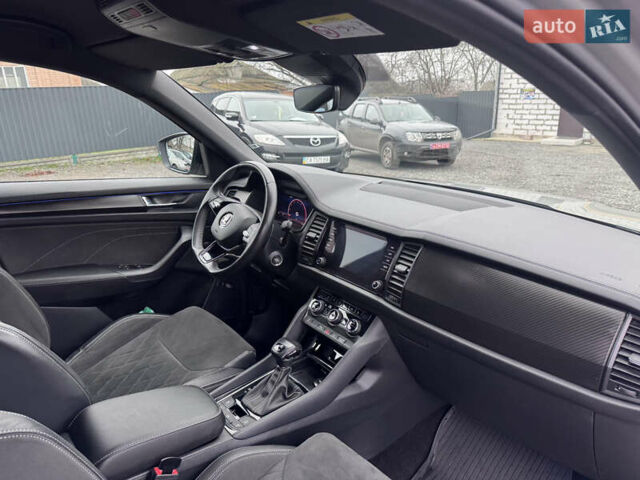 Сірий Шкода Kodiaq, об'ємом двигуна 2 л та пробігом 118 тис. км за 40001 $, фото 48 на Automoto.ua