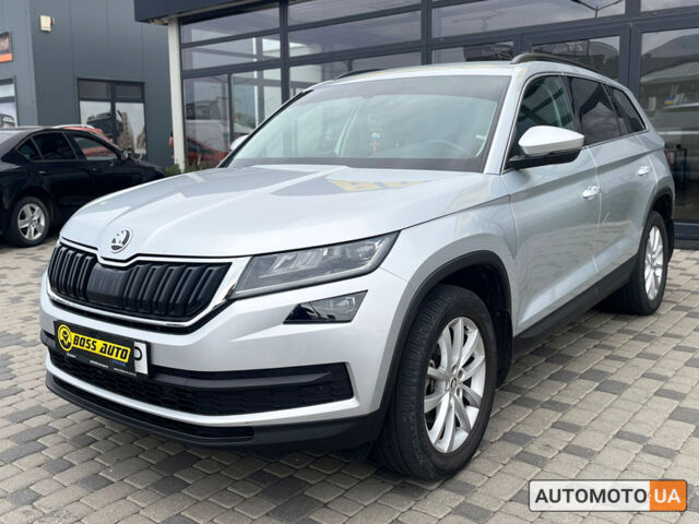 Серый Шкода Kodiaq, объемом двигателя 2 л и пробегом 64 тыс. км за 35990 $, фото 2 на Automoto.ua