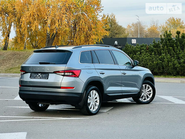 Сірий Шкода Kodiaq, об'ємом двигуна 2 л та пробігом 6 тис. км за 37999 $, фото 6 на Automoto.ua