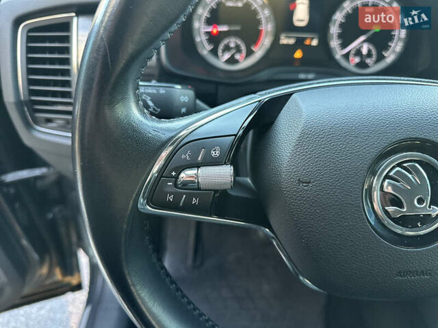 Шкода Kodiaq 2021 в Киеве на Automoto.ua Серый Шкода Kodiaq, объемом двигателя 1.97 л и пробегом 248 тыс. км за 27999 $, фото 12 на Automoto.ua