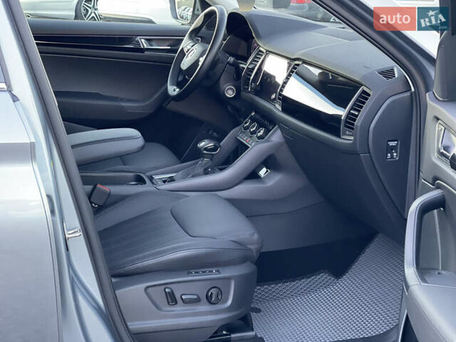 Сірий Шкода Kodiaq, об'ємом двигуна 1.97 л та пробігом 92 тис. км за 40900 $, фото 16 на Automoto.ua