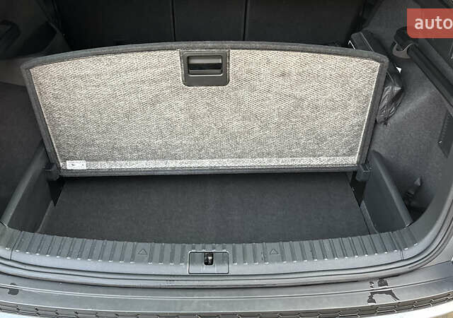 Серый Шкода Kodiaq, объемом двигателя 1.97 л и пробегом 141 тыс. км за 29999 $, фото 90 на Automoto.ua