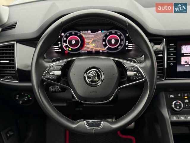 Серый Шкода Kodiaq, объемом двигателя 1.97 л и пробегом 177 тыс. км за 35999 $, фото 30 на Automoto.ua