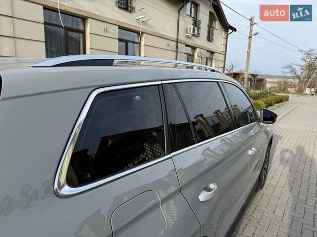 Серый Шкода Kodiaq, объемом двигателя 2 л и пробегом 107 тыс. км за 34600 $, фото 99 на Automoto.ua