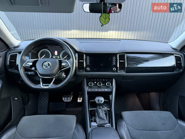Сірий Шкода Kodiaq, об'ємом двигуна 2 л та пробігом 174 тис. км за 31999 $, фото 21 на Automoto.ua