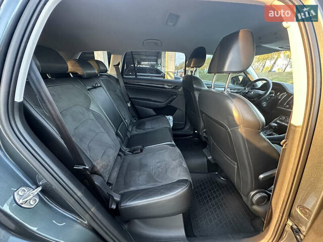 Шкода Kodiaq 2021 в Киеве на Automoto.ua Серый Шкода Kodiaq, объемом двигателя 1.97 л и пробегом 248 тыс. км за 27999 $, фото 31 на Automoto.ua